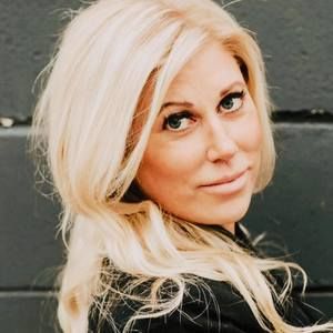 Meet your Posher, R carmen